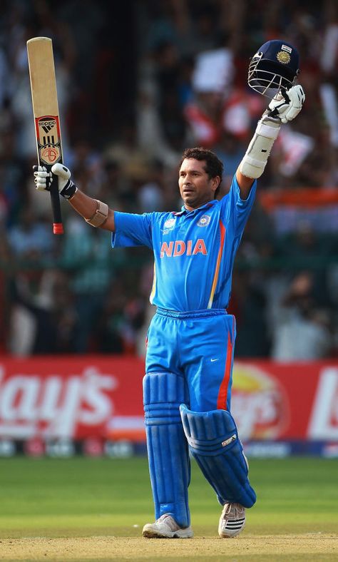Sachin Tendulkar... the great man who i was inspired a lot. Sports Day Games, History Of Cricket, Cricket Coaching, Cricket Games, India Cricket Team, World Cricket, Ms Dhoni Photos, Dhoni Wallpapers, Cricket Wallpapers