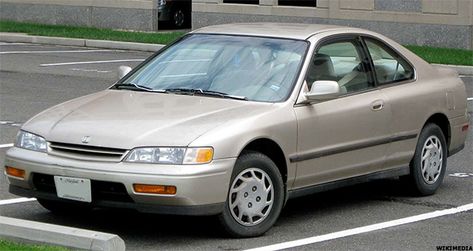 10 '90s Cars That Are Still Totally in Demand or Whatever - TheStreet 90s Cars Aesthetic, Cars Aesthetic Wallpaper, 1995 Honda Accord, Style Retro 90s, Honda Sedan, Honda Accord Wagon, 90s Cars, Honda Accord Custom, 1990s Cars