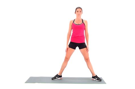 Proper form for a sumo squat, also called a plie squat. Pile Squats, Single Leg Glute Bridge, Plie Squats, Best Body Weight Exercises, Muscle Abdominal, Front Squat, Sumo Squats, Muscles In Your Body, Squat Workout