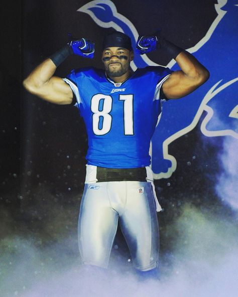 Calvin Johnson is retiring. Megatron holds 15 NFL records, including the most receiving yards in a season with 1,964 in 2012. [Credit:…” American Football, Detroit Lions, Football Players, Calvin Johnson Megatron, Calvin Johnson, Football Players Images, Nfl, Sports Jersey, Football