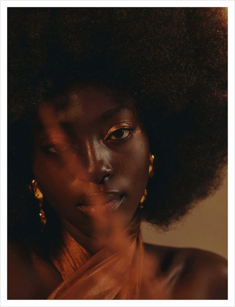 Halimotu Shokunbi in The Glow Up by Raul Romo for DESIGN SCENE Magazine Kosas Cosmetics, Magazine Shoot, The Glow Up, Dark Skin Beauty, Melanin Beauty, Cover Story, Beautiful Dark Skin, Cinematic Photography, Feel Beautiful