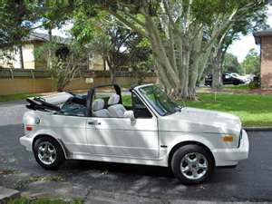 vw cabrio convertible - Loved it since I was a kiddo! Vw Cabriolet Convertible, Small Convertible Car, 1990 Volkswagen Cabriolet, Volkswagen Cabriolet Convertible, Cool Convertible Cars, 90s Convertible, Cabrio Vw, 80s Car, Volkswagen Convertible