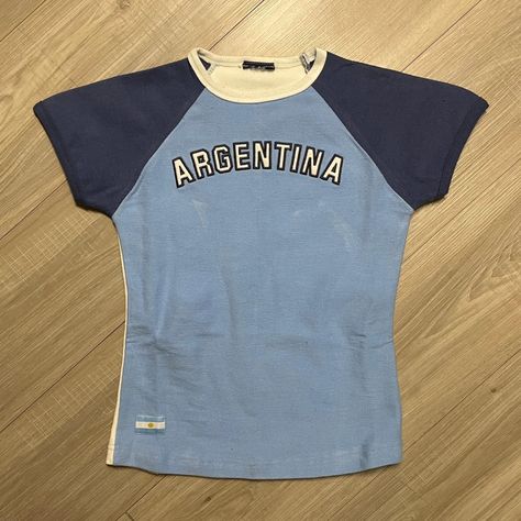 Argentina Baby Tee Soccer Jersey Shirt. Great... - Depop Mini Tees Y2k, Vintage Argentina Jersey, Argentina Tshirt Outfit, Outfit Argentina Bariloche, Soccer Jersey Aesthetic, Baby Tees Aesthetic, Y2k Jersey, Soccer Jersey Outfit, Outfit Argentina