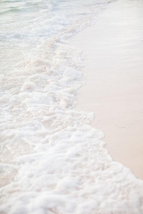 Punta Cana, Strand Wallpaper, Wallpaper Putih, Caribbean Wedding, Tapeta Galaxie, Gold Aesthetic, Aesthetic Colors, White Wallpaper, Beach Aesthetic