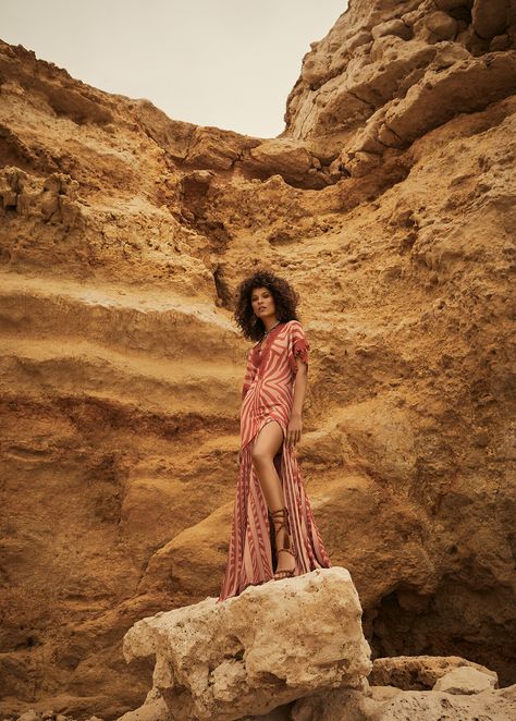 Ari Westphal Is 'Rock Solid' in Beach Elegance for Grazia Magazine — Anne of Carversville Canyon Fashion Editorial, Desert Shoot Fashion Photography, Fashion Shoot In Nature, Desert Fashion Shoot, Beach Fashion Photoshoot, Desert Fashion Editorial, Desert Editorial, Beach Fashion Photography, Beach Fashion Shoot