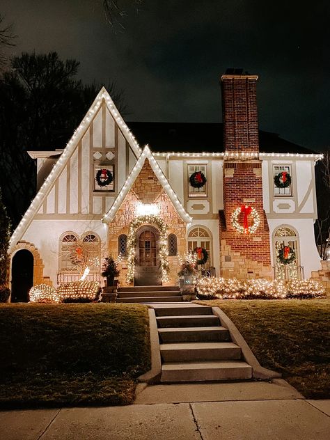 Christmas lights outside brighten up this home for the holidays Natal, Exterior Christmas Lights, Storybook House, Christmas Lights Outside, Christmas Sparkle, Christmas House Lights, Christmas Cottage, Xmas Lights, Tudor House