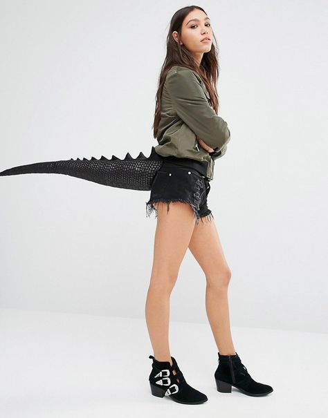 ASOS Started Selling Dinosaur Tail Strap Ons Because... Why Not? Dragon Costume Women, Costume Dinosaure, Dinosaur Tails, Dino Costume, Dinosaur Outfit, Animal Tails, Dragon Costume, Dinosaur Costume, Uk Clothing