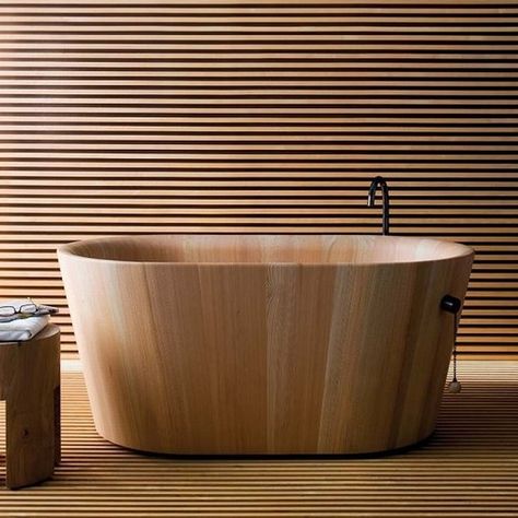 Larch Wood Bathtub Japanese Bathtub, Wood Tub, Wood Bathtub, Japanese Bathroom, Wooden Bathtub, Deco Zen, Japanese Soaking Tubs, Japanese Bath, Wooden Bath