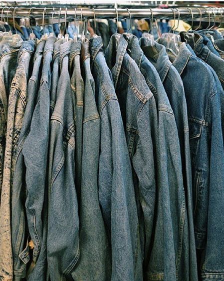 vintage denim is always a good idea Denim Aesthetic Outfit, Vintage Denim Aesthetic, Blue Cargos, Vintage Clothing Aesthetic, Material Reference, Denim Aesthetic, Denim Background, Denim Editorial, Cool Denim