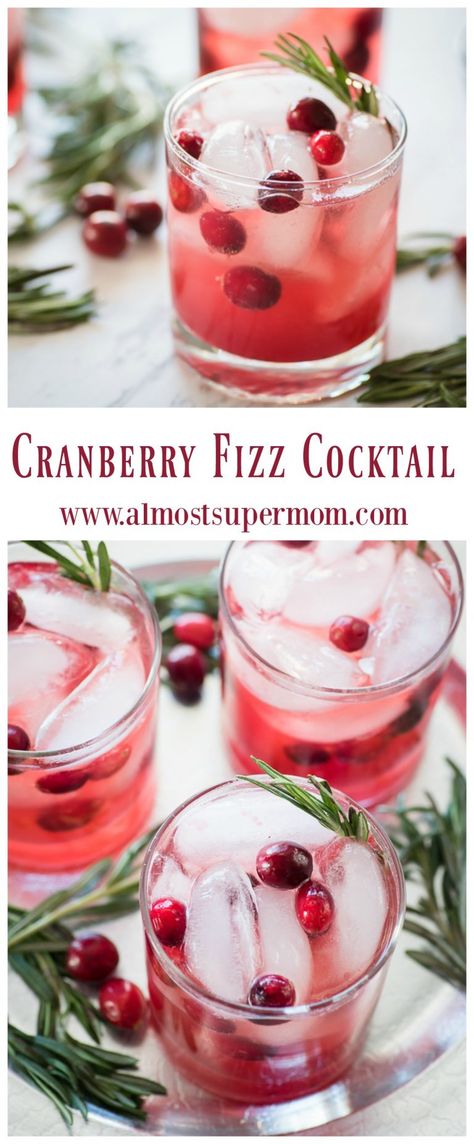 Cranberry Fizz Cocktail Recipe. This refreshing winter cocktail is sure to be a hit this holiday season. Tiramisu, Spiked Drinks, Easy Winter Cocktails, Cranberry Cocktail Recipe, Cranberry Fizz, Winter Cocktails Recipes, Fizz Cocktail, Winter Cocktail, Spicy Cocktail