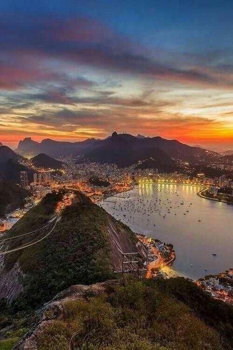 Rio Brazil, Drømme Liv, Earth Pictures, Brazil Travel, Dream Travel Destinations, South America Travel, Dream Holiday, Travel Sites, Pretty Places