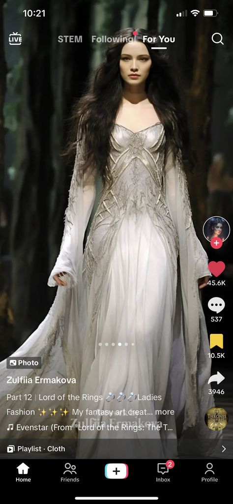 Medieval Dress, Profile Unique, Elven Dress, Fantasy Dresses, Couture Mode, Fantasy Gowns, Fairytale Dress, Fantasy Dress, Gala Dresses