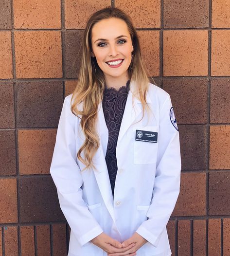 White Coat Ceremony Outfit || Medical school || Medical student White Coat Ceremony Outfit, Medical Student Outfit, White Coat Outfit, Foto Doctor, Ceremony Outfit, Traveling Adventure, White Coat Ceremony, Doctor Outfit, Headshot Poses