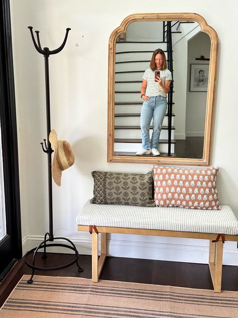 Entryway Ideas With Mirror And Bench, Entry Way Table Mirror, Small Table Front Door, Entry Rack Ideas, Entryway Bench With Mirror Above, Entry With Coat Rack, Entry Way Mirror Bench, Entryway Decor Coat Rack, Coat Rack Front Door