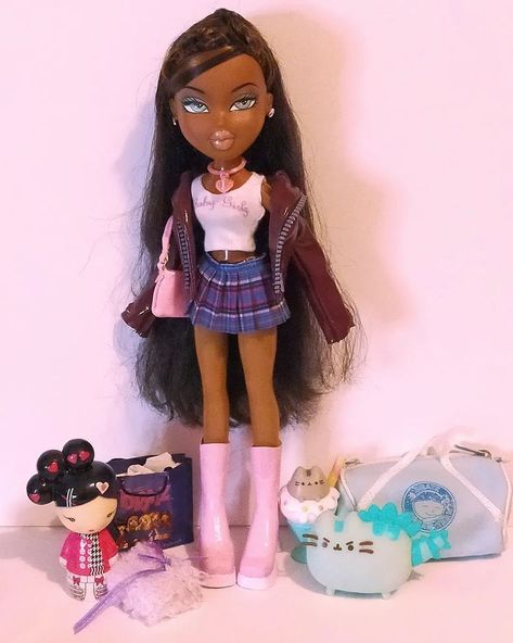 2 Bratz, Pls Forgive Me, Bratz Aesthetic Outfit, Bratz Halloween Costume, Sasha Bratz, Bratz Doll Outfits, Brat Doll, Bratz Girls, Bratz Inspired Outfits