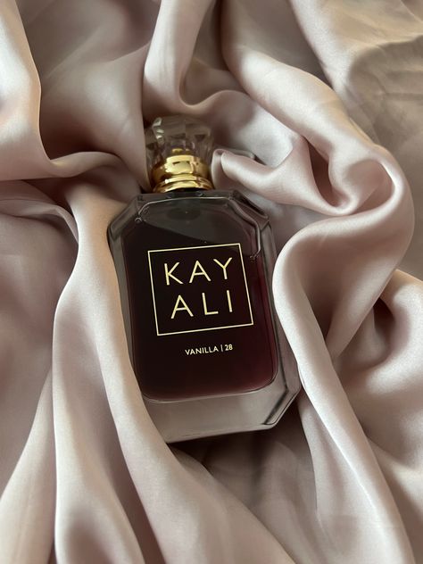 Kay Ali Vanilla 28 Perfume, Designer Vanilla Perfume, Kayali Perfume Vanilla 28, Kayli Perfum, Kayali Perfume Vanilla Coco, Perfume For Black Women, Vanilla Cinnamon Perfume, The Best Smelling Perfume, Vinalla Perfume