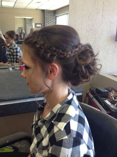Prom Updo Hairstyles, Grad Hairstyles, Communion Hairstyles, Prom Updo, Pageant Hair, Prom Hair Updo, Simple Prom Hair, Dance Hairstyles, Pretty Braided Hairstyles