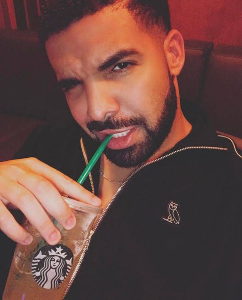 Drake Funny Pictures, Drake Funny, Drake Cake, Drake Meme, Drake Photos, Drake Wallpapers, Drake Drizzy, Drake Graham, Aubrey Drake