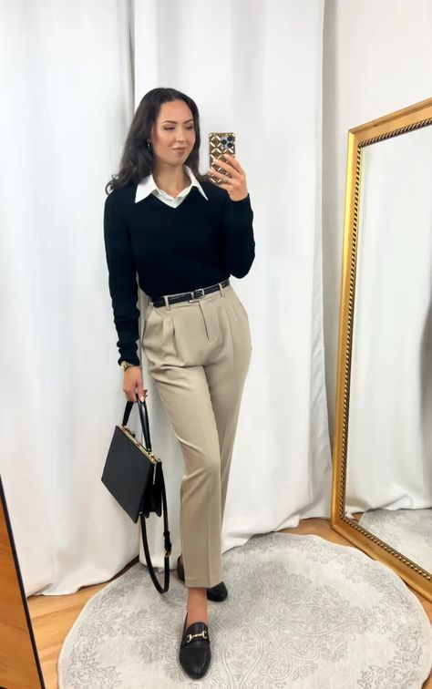 Therapist Work Outfits, Office Outfits Women Young Professional Work Clothes Business Casual, Black Old Money, Office Outfits Women Young Professional, Shirt Sweater Outfit, Collared Shirt Outfits, Collar Outfits, Black Shirt Outfits, Black Sweater Outfit