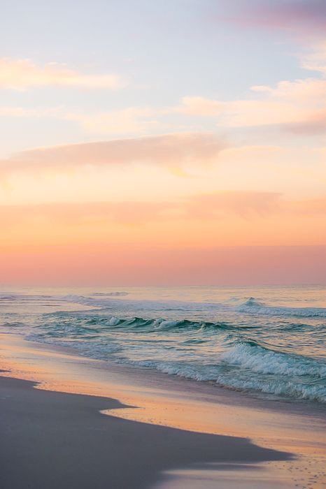 Travel Inspiration for Katharine Dever #businesscoach #entrepreneur #goals #businesscoaching #travel #vacay #holiday #destinations #vacations Sunrise On The Beach, Sunrise Background, Sunrise Wallpaper, Sunrise Colors, Look Wallpaper, Sunrise Painting, Sunrise Pictures, Sunrise Art, Beach Sunrise