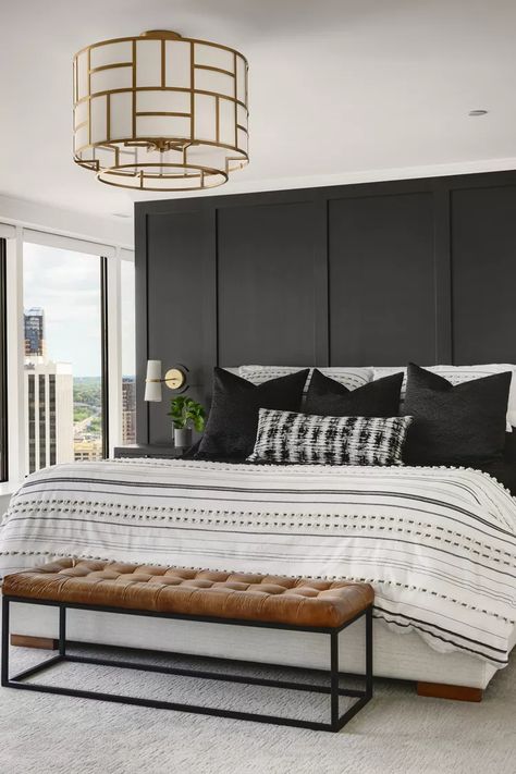 Wall Behind Bed, Black Walls Bedroom, Dark Accent Walls, Black Feature Wall, Black Accent Walls, Feature Wall Bedroom, Bedroom Accent, Accent Wall Bedroom, Bedroom Black