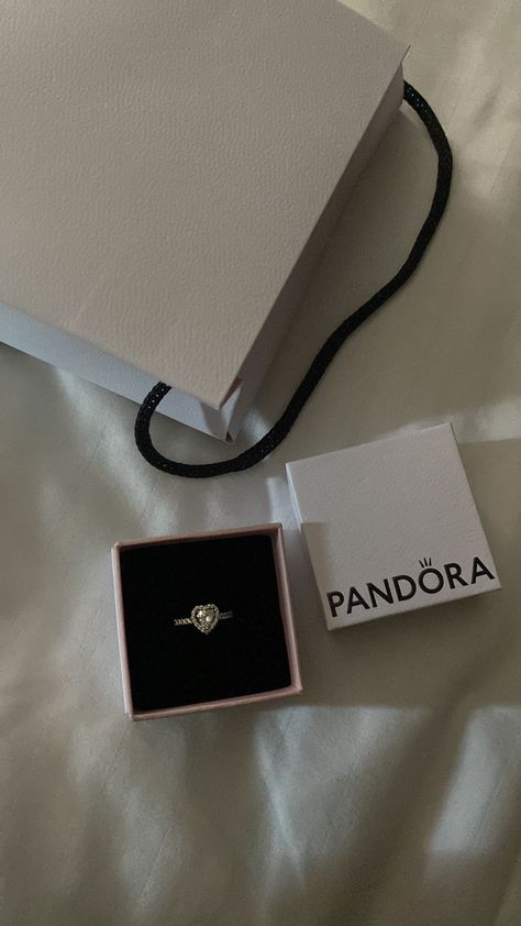 #pandora #aesthetic #1 #couple #fashion Promise Rings, Pandora Aesthetic, Couple Fashion, Delicate Jewelry, Promise Ring, Ring
