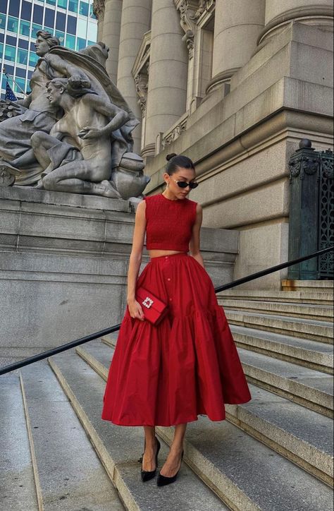 Kate Bartlett, Looks Pinterest, Paris Outfits, Fashion Mistakes, Style Mistakes, Looks Chic, Red Outfit, Looks Style, العناية بالشعر