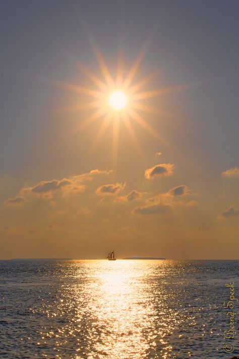 Psalm 19, Pictures Of The Sun, Zachary Taylor, Key West Fl, Ocean Wallpaper, Sunset Wallpaper, Beautiful Sunrise, Foto Inspiration, Best Location