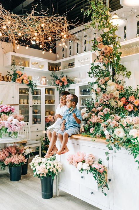 Creative Edge Flowers YYC | Floral Studio Mini | Calgary Flower Shop Session | Alexandra Kurta Photography Vintage Flower Shop Interior, French Flower Shop Aesthetic, Flower Shop Vintage, Parisian Flower Shop, Flower And Gift Shop Ideas, Flower Shop Photography, Flower Store Interior, Floral Studio Work Spaces, Floral Shop Aesthetic