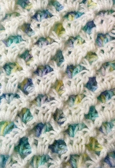 Amigurumi Patterns, Reversible Crochet Blanket Pattern, Reversible Crochet Stitches, 2 Color Crochet, Crochet Shells, Reversible Crochet, Baby Afghan Crochet Patterns, Different Crochet Stitches, Crochet Knit Blanket