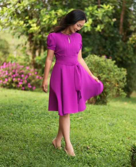 Itch to Stitch | Page 4 Round Dresses, Outfit Vestido, Pleated Sleeves, A B C D, Jewel Neckline, Sewing Blogs, Dress Sewing Pattern, Silk Twill, Inspired Dress