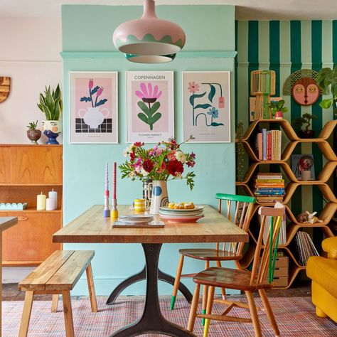Wes Anderson Apartment Decor, Wes Anderson Living Room Decor, Wes Anderson House Decor, Wes Anderson Aesthetic Home, Wes Anderson Decor Interior Design, Wes Anderson Home Decor, Wes Anderson Room Decor, Wes Anderson Office, Wes Anderson Kitchen