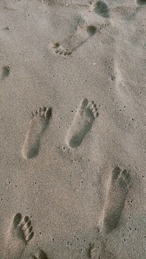 beautiful footprints | Di pantai, Potret kreatif, Pose pantai Laut Aesthetic, Kopi Aesthetic, Wallpaper Pantai, Pantai Aesthetic, Lockscreen Iphone Quotes, Desain Signage, Shadow Photos, Instagram Inspiration Posts, Story Ideas Pictures