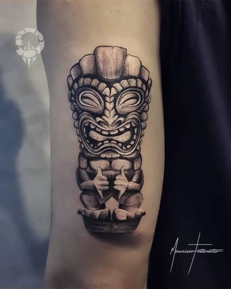 Tiki Tattoo Ideas, Hawaiian Turtle Tattoos, Calf Tattoo Men, Arm Tattoos Drawing, Tiki Tattoo, Lizard Tattoo, Tiki Faces, Hawaii Tattoos, Tiki Man