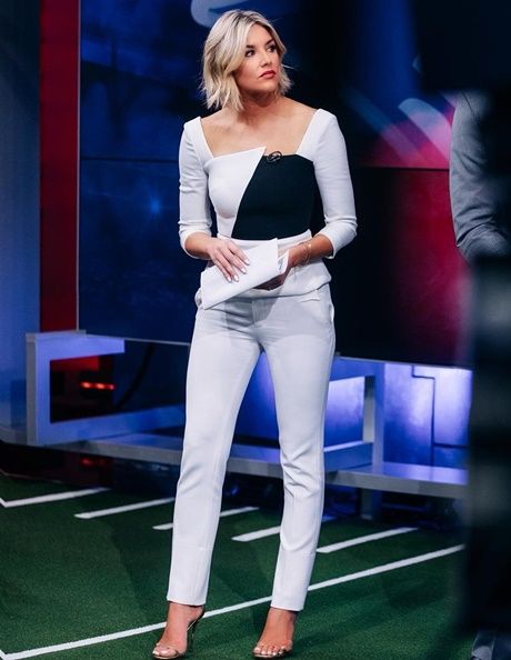 Charissa Thompson Hair, Clarissa Thompson, Scott Thompson, Charissa Thompson, Celebrity Bodies, Fashion Idol, White Eyes, Hair Color Blue, Fur Fashion