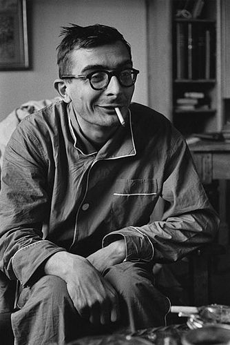 French film director Claude Chabrol photographed by Jean loup Sieff, 1959, member of the French New Wave group of filmmakers. Jean Loup Sieff, Claude Chabrol, Jeanloup Sieff, Cinema Video, Francois Truffaut, French New Wave, Work In New York, Movie Directors, French Cinema