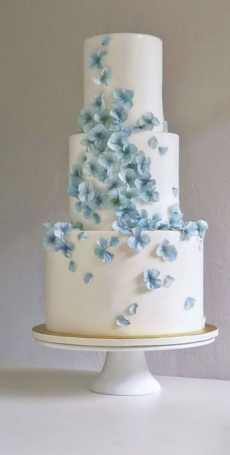 Blue Wedding Desserts, White Cake With Blue Flowers, Minimalist Cake Designs, Cute Minimalist Cake, Pastel Blue Wedding Theme, Icy Blue Wedding, Cake With Blue Flowers, Dusty Blue Elegant Wedding, Minimalist Cake Design
