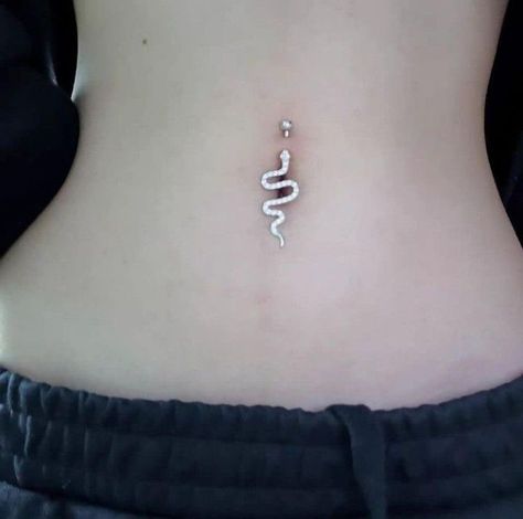 Belly Button Piercing Cute, Stomach Piercings, Tounge Piercing, Bellybutton Piercings, Belly Button Piercing Jewelry, Belly Piercing Jewelry, Belly Piercing Ring, Cool Piercings, Industrial Piercing