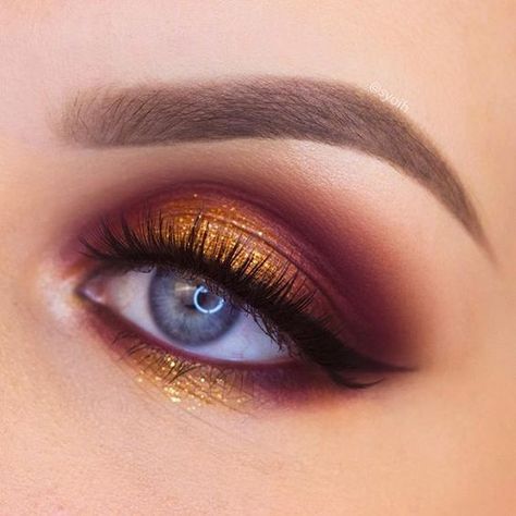 Trying to pick a fall palette? Here's the best eye makeup for your zodiac sign Machiaj Smokey Eyes, Smokey Eye Make Up, Make Up Diy, Makeup Cantik, Make Up Designs, Drag Make-up, Smink Inspiration, Make Up Inspiration, Makijaż Smokey Eye