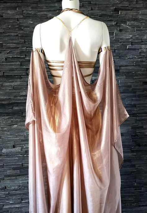 Greek Mythology Dress Aesthetic, White And Gold Aesthetic Outfit, Plus Size Goddess Dress, Greek Goddess Dress Sewing Pattern, Goddess Suit Design, Greek Outfit Designs, Psyche Goddess Costume, Asteria Goddess Costume, Aphrodite Dress Goddesses