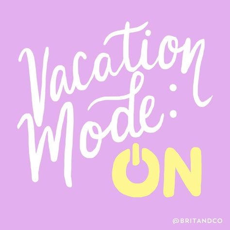 Minions, Vacation Mode On Sign, Holiday Quotes Summer, Happy Summer Holidays, Happy Vacation, Vacation Humor, Vacation Quotes, Beautiful Scenery Pictures, Creative Women