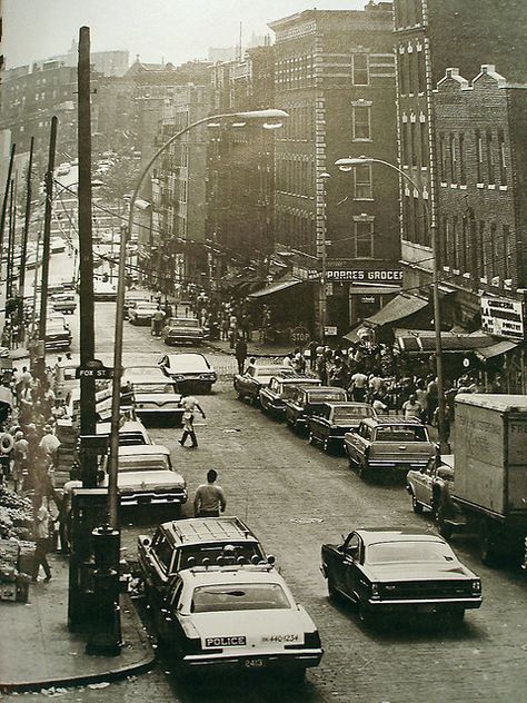 In this photo of 1960's New York City Bronx, one can see the commerce and mass population residing here. In just one decade the population of inner cities declined significantly, resulting in mass decline in business and real estate. This image can be found at www.flickr.com Vintage New York, Bronx Nyc, Nyc History, New York City Photos, Foto Gif, New York Vintage, The Bronx New York, City Scene, Urban City