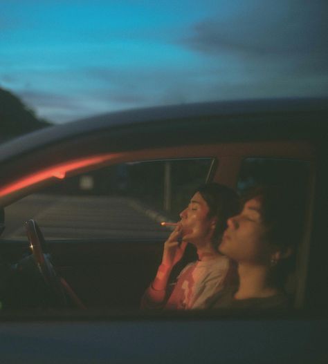 Fine Art Couple Photography, Prewedding Beach, Soft Portrait, Cinematic Couple, Couple In Car, Inspirational Aesthetic, Moody Photos, Park Scene, Nature Film