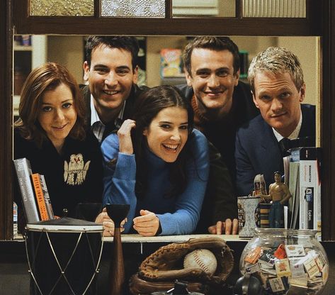 Ted How I Met Your Mother, How I Met Your Mother Icon, How I Met Your Mother Aesthetic, Sitcom Aesthetic, Himym Icon, Himym Aesthetic, Josh Radnor, Spa Day Gifts, How Met Your Mother