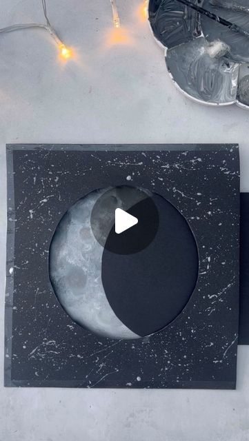 Moon Phases Artwork, Moon Day Poster Making, Moon Day Activities For Kids, Full Moon Craft, Phases Of The Moon Craft, Moon Cycle Art, Phases Of The Moon Art, Faces Of The Moon, Moon Phases Activities