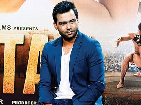 ‘Sultan’ director Ali Abbas Zafar claims ‘Dangal’ is better than his film Social Media, Humour, Ali Abbas, Ali Abbas Zafar, New Trailers, Box Office, Abba, A Box, Good Things