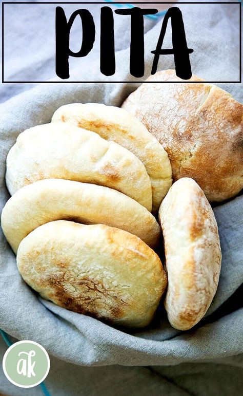 This easy recipe for homemade pita bread uses instant yeast and requires no kneading. The rounds balloon into perfect pockets in 2 minutes in the oven. Kadai Chicken, Medu Vada, Homemade Pita, Homemade Pita Bread, Pita Bread Recipe, Yeast Recipes, Pitta Bread, Yeast Bread, Pita Bread