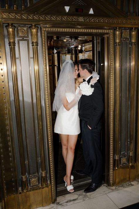 Hollywood Wedding, Old Elevator, Sf Elopement, Retro Engagement Photos, Picture Mood, Las Vegas Wedding Photos, Old Hollywood Wedding, Vogue Wedding, Engagement Picture