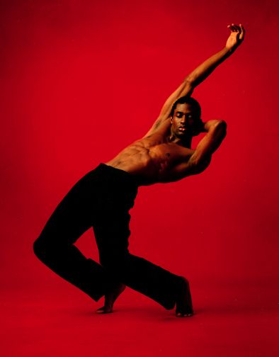 I love the strength in this, and then his wrist and hand are so effortlessly graceful and the pose just melts through his reach. Male Contemporary Dancer, Dance Aesthetic Male, Abstract Poses, Pose Show, Dance Reference, Male Posing, Dancer Photo, Movement Photography, American Dance