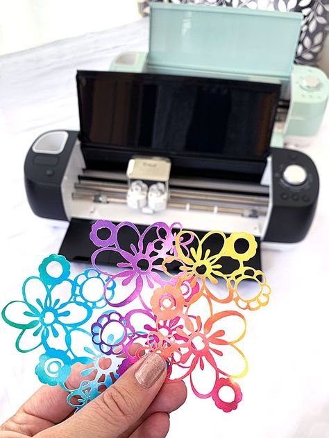 Projects To Try Saved, How To Use Cricut Air 2, Making Cards With Cricut Explore Air 2, Cricut Scrapbooking Ideas, Cricut Projects Gifts, Fun Cricut Projects, Cricut Craft Ideas, Vinyle Cricut, Cricut Paper Crafts